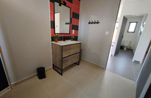 Les bambous - 2 logements 10min du zoo neuf-confort-famille-jeux pour enfants - Foto 3