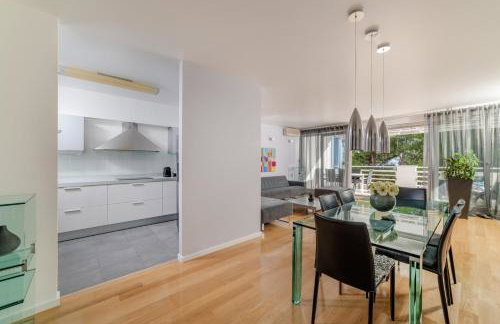 Hermosa Luxury Apartment - Photo 14