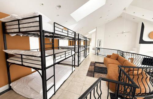 Crystal Palm Lakefront Luxury Home 6 Bed and 5 Bath - Foto 21