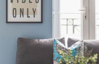 Cosy 2BR, Free Parking, 8min to City Airport - Foto 14