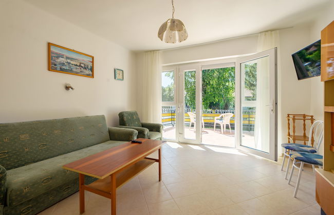 2 bedroom House in Siófok with garden and terrace - Photo 5