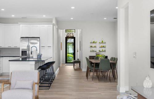 Naples Getaway by Beaches & Pickleball Courts - Photo 18