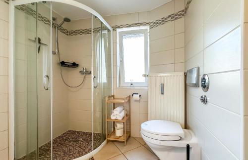 R und S Apartments Stylische Wohnung I Küche I Parkplatz I Smart TV - Photo 22