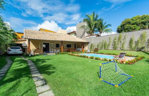 Casa com piscina, churrasqueira e jardim em Lauro de Freitas - até 11 pessoas - Foto 1