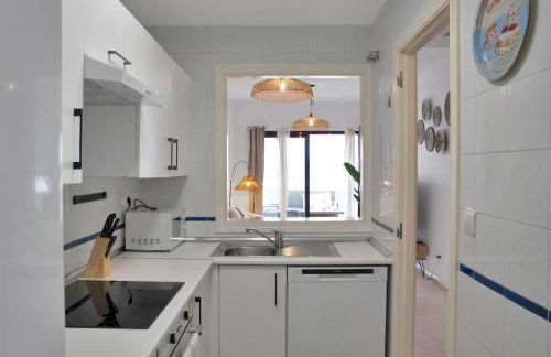 Elegance and luxury with a pool in Miraflores Golf - CASA GOLF RIVIERA PARK 3 2 E - Photo 7