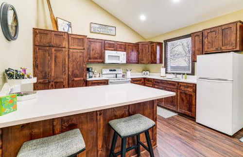 Stunning Views! Table Rock Lake Cabin Near Marina - Foto 8