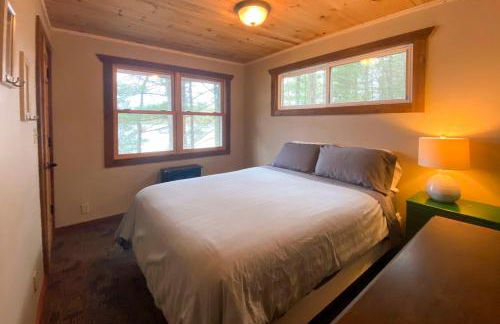 Burns Lake Cabin with Dock, Fire Pit, Rowboat and More - Foto 10