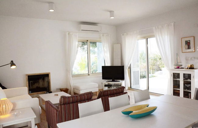 Carob Tree Villa in Latsi - Photo 9