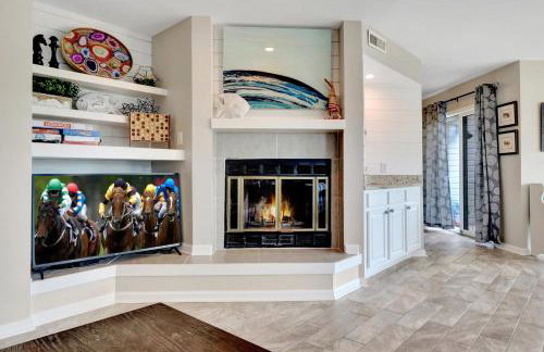 Pool and Dock Access Lakefront Hot Springs Condo! - Foto 8