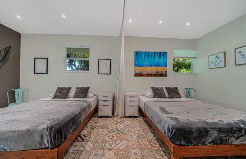 New Villa Jungle Paradise Heated Pool BBQ Soccer - Foto 28