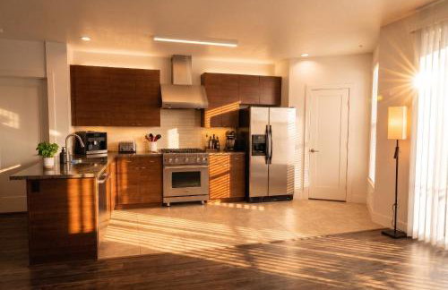 Serene 1BR & 2BR MDR Escape Minutes to Venice Beach with Spa & Gym - Foto 28