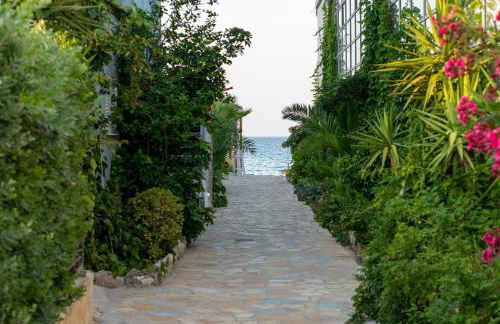 Niki's Beach House - Foto 20