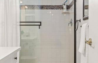 GOODE.HOMES | Luxury Home w/ Beautiful Garden - Foto 16