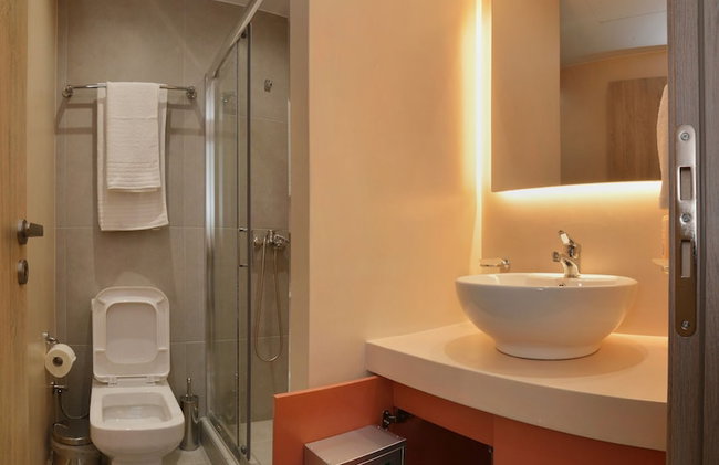 Amara Luxury Suites With Private Hot Tub - Foto 59