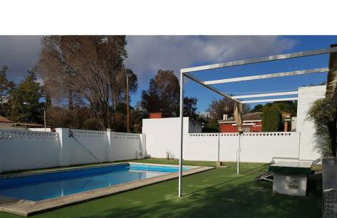 Chalet independiente en zona residencial rural con piscina privada - Foto 11