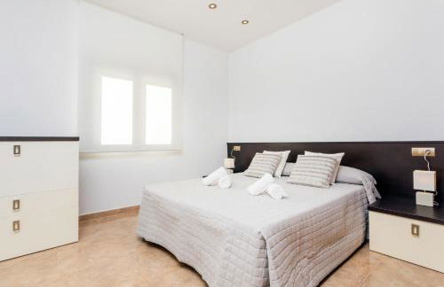 Villa Near Ibiza Town Sleeps 12 - Foto 25