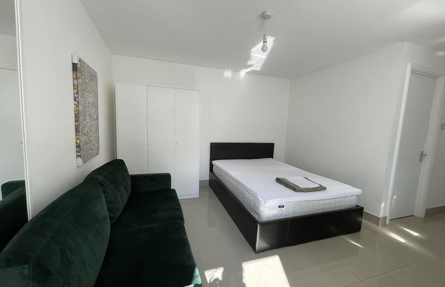 Immaculate 1-bed Studio in London - Foto 1