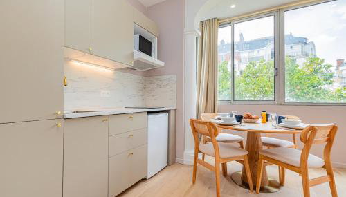 Stylish 1-Bedroom Apartment with Air Conditioning in Paris 17th - Foto 4