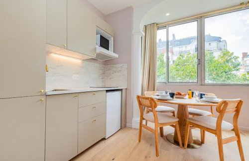 Stylish 1-Bedroom Apartment with Air Conditioning in Paris 17th - Foto 4