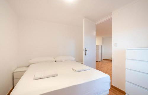 Homenfun Barcelona Park Güell - Photo 6