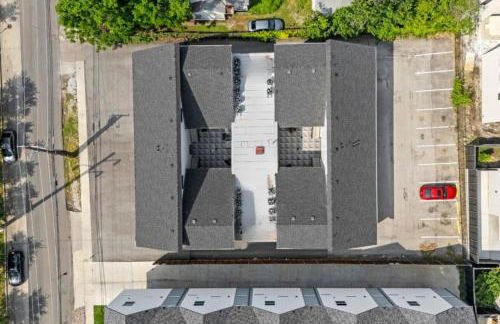 Near Medical District Walkable to Oak Lawn Bars - Foto 32