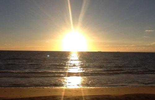 Sunrise Ocean Suites - Photo 2