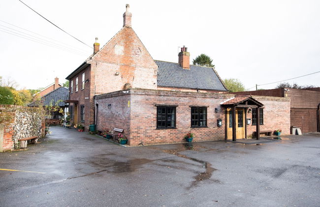 OYO Elm Farm Country House, Norwich Airport - Photo 38