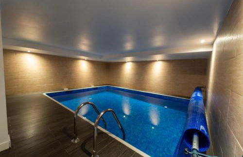 Luxury Vacation Villa - Photo 33