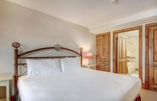 1BR Plus Den, Heart of Beaver Creek Village - Foto 20