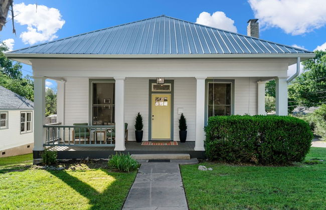 Modern Decor Walkable to Soco - Foto 26