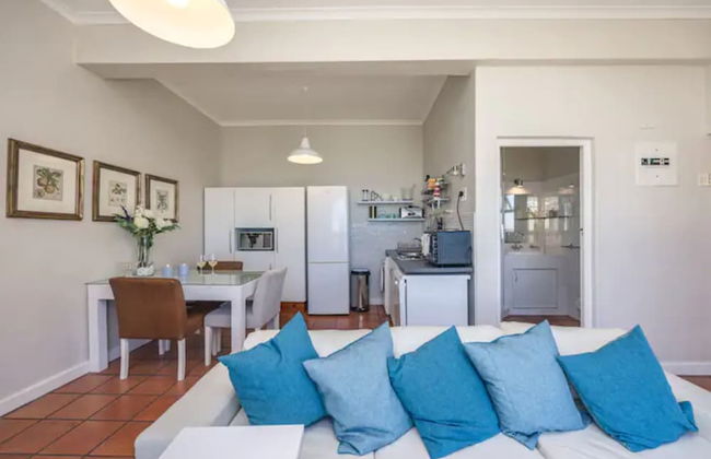 Perfect Getaway in Clifton - Photo 17