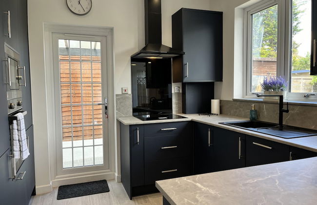 Cozy Cottage Stay - Modern, Cozy, Close to London - Foto 13