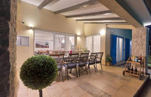 Cozy Home In Naselje Muzini With Sauna - Foto 19