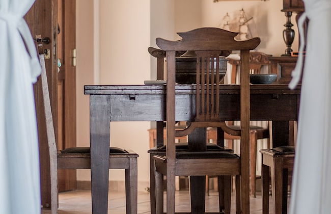 Absolute Villa by Stylish Stays - Photo 21