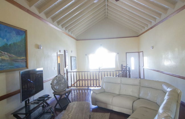 Steel Love Villa - Photo 3