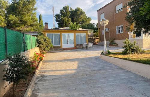 Encantador alojamiento con acceso a piscina compartida - Photo 1