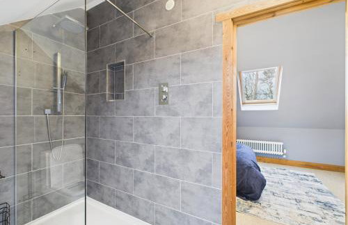 The Factory Barn with Hot Tub - Foto 8