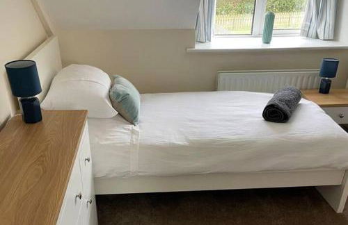 Cottage - Sleeps 6 - Garden - Parking - Foto 17