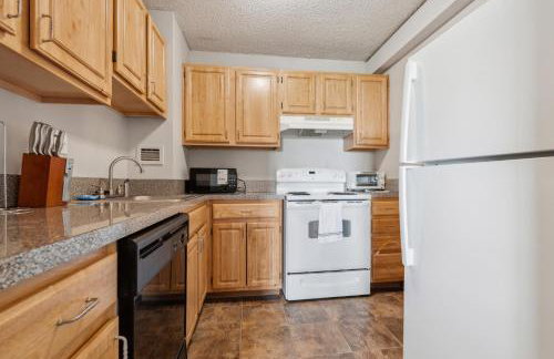 Legacy at Imperial Village 1108 I 1 Bed 1 Bath - Foto 3