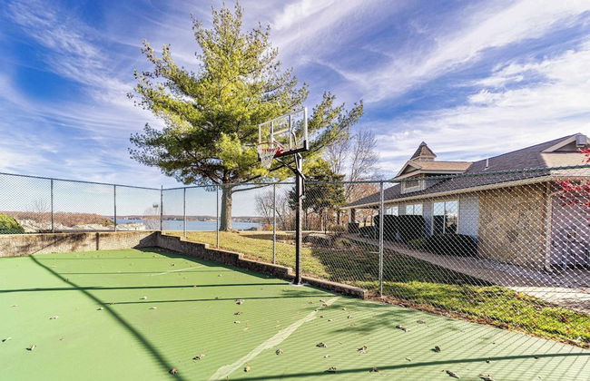 Lazy L at the Lake Chic 3 BDR Condo w/ Boat Slip - Photo 20