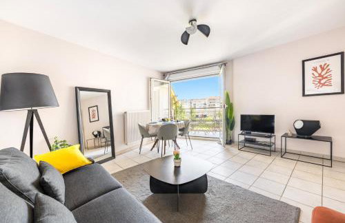 BnGo l Le Cocon Paisible PartDieu l Terrasse, 4p, 1ch, proche Gare PartDieu - Photo 1