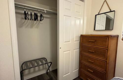 Aloha Hale - Photo 38