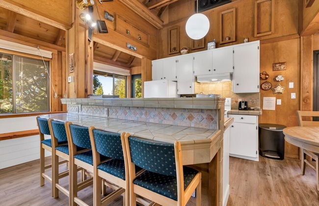 Timber Lodge Yosemite Enveloped in Nature! - Foto 10