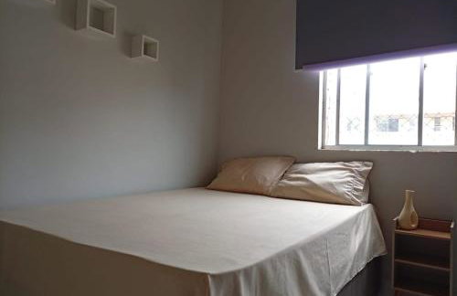 Apartamento espaçoso com 3 quartos para até 6 pessoas, Garagem coberta dentro do condomínio e Check-in Automático via Fechadura com senha - Foto 49