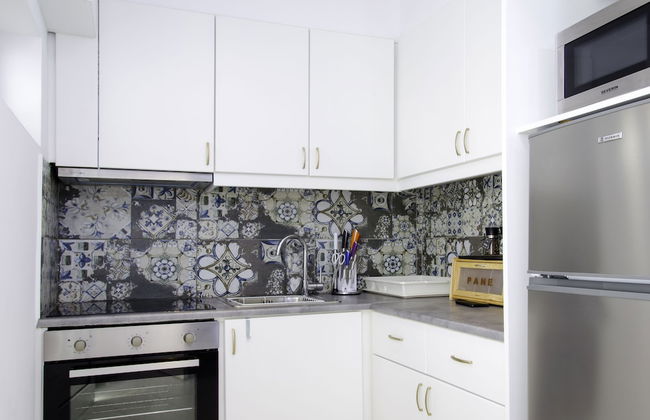 Talos Luxury Suites - Photo 26