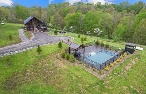 Serenity Ridge- Scenic Luxury Log Estate Getaway - Foto 42