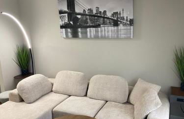 Bright & Stylish 1BR Minutes to The Woodlands - Foto 1