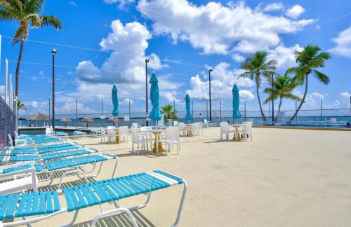 Oceanview Retreat with 60ft Seawall - Foto 35