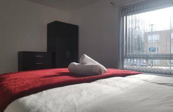 Lovely 3 Bed Ground Floor Apartment Near QE Hospital Harborne Birmingham New - Photo 62