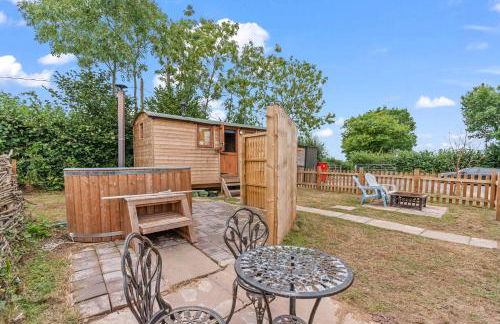 Unplug & Reconnect, Romantic Retreat with Hot Tub - Foto 4